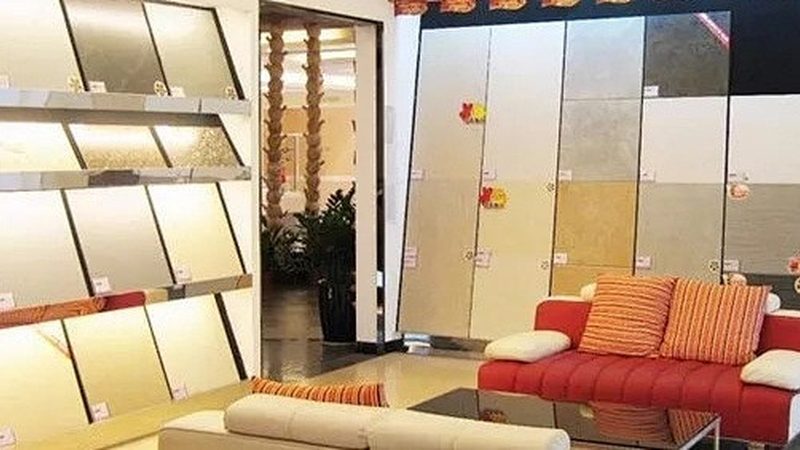 高层楼顶漏水问题一直是业主们头疼的问题。漏水原因多种多样，主要包括以下几种：